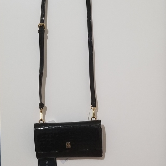 Tommy Hilfiger Black Crossbody and Wallet - Picture 6 of 6